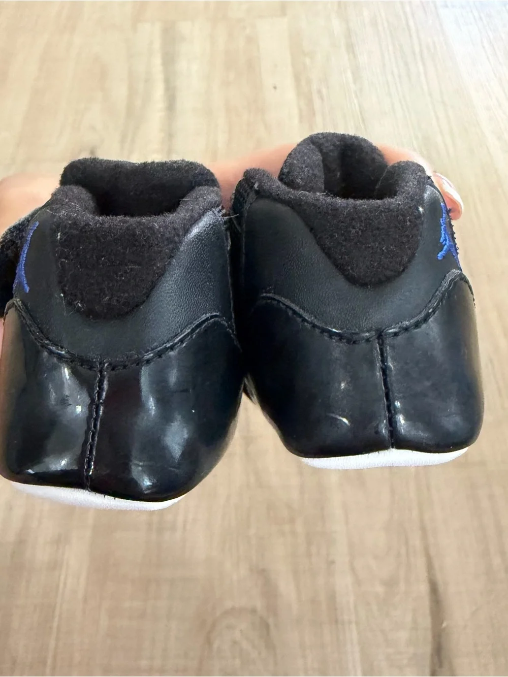 Baby Jordan Retro 11 - Size 2c